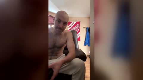 MH online show from 03-22-26, 08:23