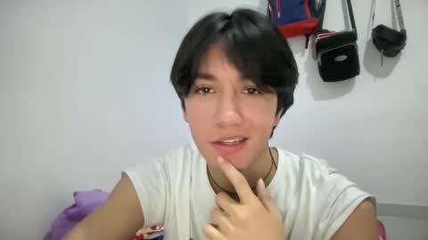 Snapshot of matti_mendez_ chatting on 09-29-25, 03:06 Matti Mendez online show from 09-29-25, 03:06