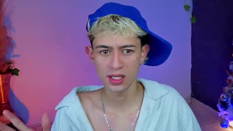 mattias     online show from 12-15-25, 01:43