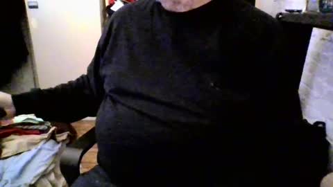 Snapshot of mattnudist chatting on 03-04-25, 08:57 Matt online show from 03-04-25, 08:57