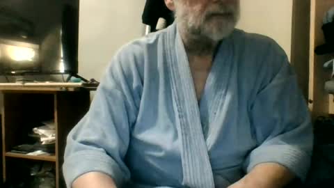 Snapshot of mattnudist chatting on 06-11-26, 10:08 Matt online show from 06-11-26, 10:08