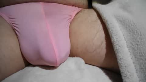 Snapshot of mattty13 chatting on 10-29-25, 05:47 Hairy Bud online show from 10-29-25, 05:47