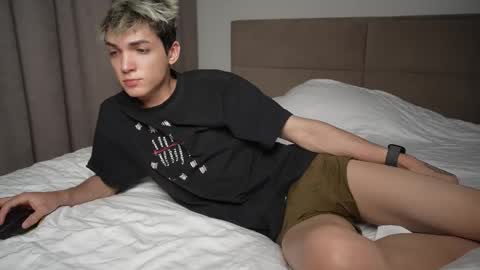 Snapshot of mattyaiden chatting on 11-09-25, 04:38 Matty Aiden online show from 11-09-25, 04:38