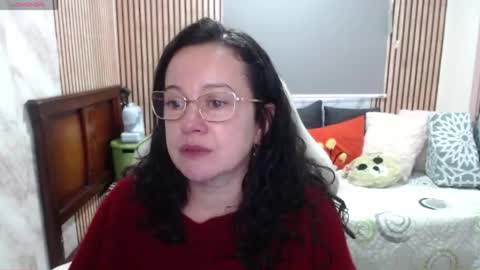Snapshot of mature_wolf chatting on 05-27-26, 05:10 Sonia online show from 05-27-26, 05:10