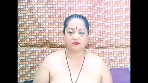Snapshot of matureindian654u chatting on 06-01-26, 01:24 matureindian654u online show from 06-01-26, 01:24