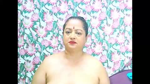 Snapshot of matureindian654u chatting on 06-17-26, 06:53 matureindian654u online show from 06-17-26, 06:53
