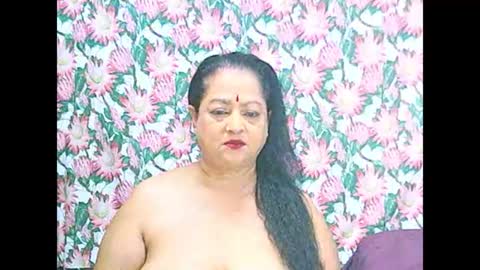 Snapshot of matureindian654u chatting on 06-30-26, 01:23 matureindian654u online show from 06-30-26, 01:23