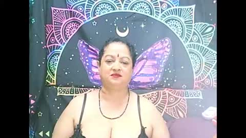 Snapshot of matureindian654u chatting on 08-04-26, 06:10 matureindian654u online show from 08-04-26, 06:10