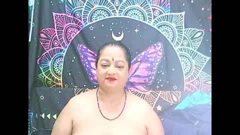 Snapshot of matureindian654u chatting on 08-09-26, 04:12 matureindian654u online show from 08-09-26, 04:12
