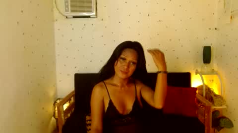 Snapshot of maturity_mommy_intown chatting on 09-12-25, 11:04 maturity_mommy_intown online show from 09-12-25, 11:04