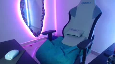 Mau and Lauren online show from 03-17-26, 11:41