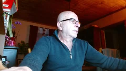 Maurice online show from 01-23-25, 10:43