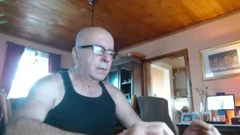 Maurice online show from 02-21-25, 02:16