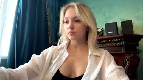 Snapshot of mauriceproenza chatting on 07-07-26, 06:47 Eva 1st day online show from 07-07-26, 06:47