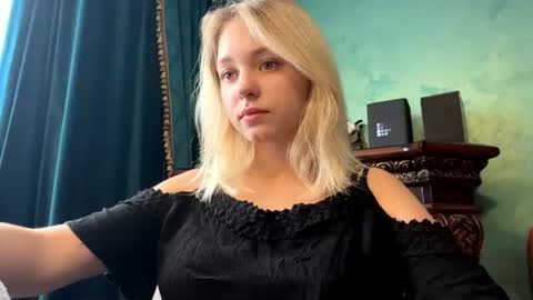 Snapshot of mauriceproenza chatting on 07-11-26, 07:22 Eva 1st day online show from 07-11-26, 07:22