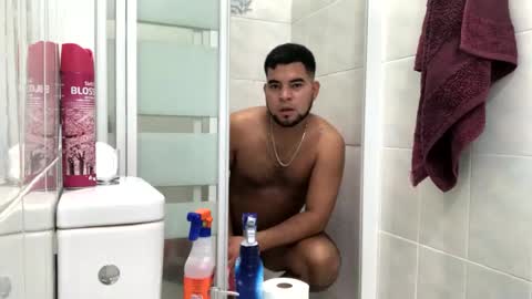 Snapshot of mauroo2025 chatting on 10-31-25, 08:32 mauroo2025 online show from 10-31-25, 08:32