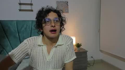 Snapshot of maverick_angel chatting on 02-03-26, 04:01 Maverick online show from 02-03-26, 04:01