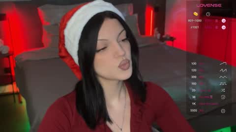 Mavis online show from 12-20-25, 07:21