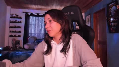 Snapshot of mavis_fuentes chatting on 12-14-24, 12:01 Hilary online show from 12-14-24, 12:01