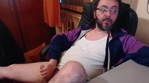 Max online show from 12-14-24, 07:40