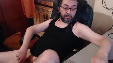 Snapshot of max818k chatting on 01-02-25, 07:12 Max online show from 01-02-25, 07:12