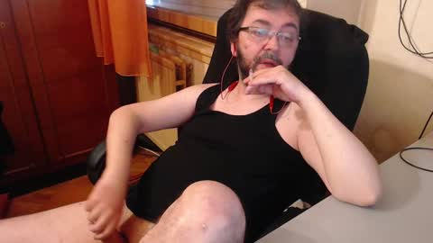 Snapshot of max818k chatting on 03-01-25, 07:30 Max online show from 03-01-25, 07:30