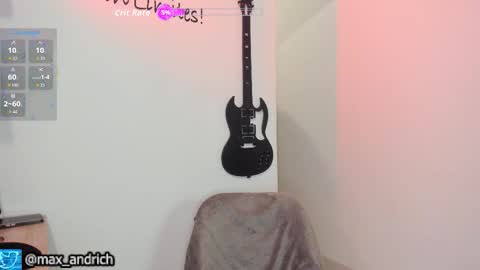 Snapshot of max__andrich chatting on 11-28-25, 03:20 Max... online show from 11-28-25, 03:20