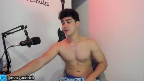 Snapshot of max__andrich chatting on 02-19-26, 10:22 Max... online show from 02-19-26, 10:22