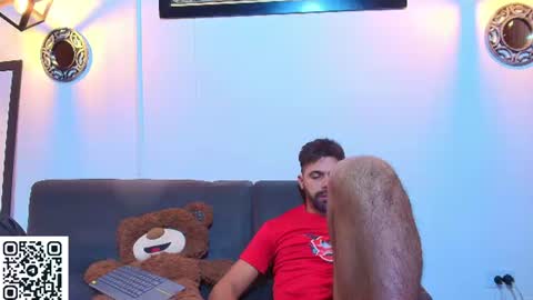 Snapshot of max_ashley_mds chatting on 06-17-26, 01:34 Max Ashley online show from 06-17-26, 01:34
