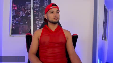 Snapshot of max_conor_ chatting on 01-30-25, 07:37 Max Conor online show from 01-30-25, 07:37