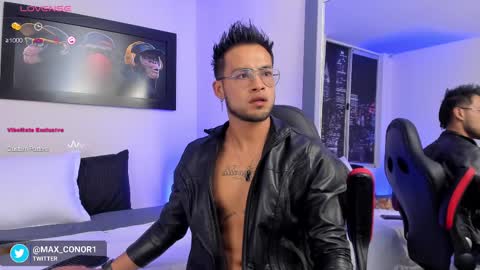 Snapshot of max_conor_ chatting on 01-31-25, 11:35 Max Conor online show from 01-31-25, 11:35