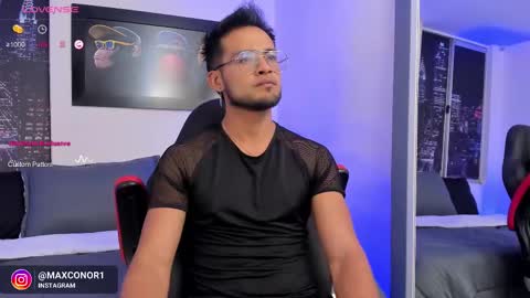 Snapshot of max_conor_ chatting on 02-02-25, 03:43 Max Conor online show from 02-02-25, 03:43