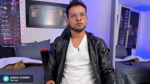 Snapshot of max_conor_ chatting on 02-03-25, 02:25 Max Conor online show from 02-03-25, 02:25