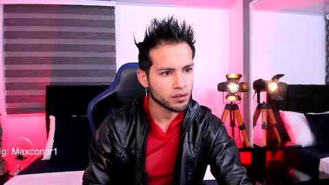 Snapshot of max_conor_ chatting on 03-06-25, 11:14 Max Conor online show from 03-06-25, 11:14