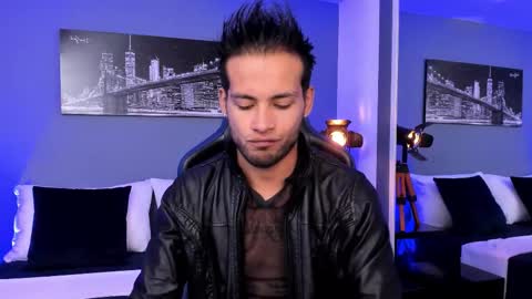 Snapshot of max_conor_ chatting on 09-09-25, 11:54 Max Conor online show from 09-09-25, 11:54