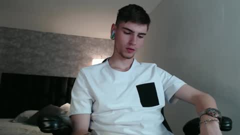 Snapshot of max_denver05 chatting on 09-09-25, 06:07 max_denver05 online show from 09-09-25, 06:07