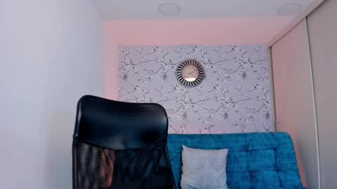 max D. online show from 03-04-26, 12:33