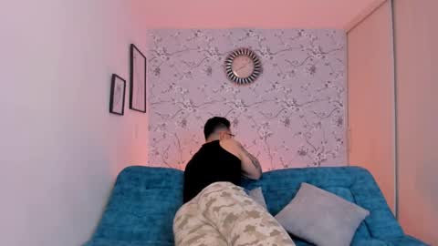 max D. online show from 03-25-26, 03:18