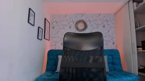 max D. online show from 04-15-26, 01:45