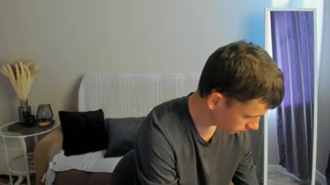 Snapshot of max_foks chatting on 09-17-25, 04:47 Max online show from 09-17-25, 04:47