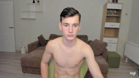 Snapshot of max_foks_ chatting on 02-25-26, 05:44 max_foks_ online show from 02-25-26, 05:44