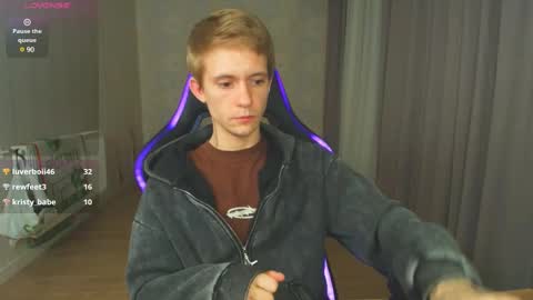 Max Gen with tats 24years  And Ethan without tats 20 years online show from 12-30-24, 05:02