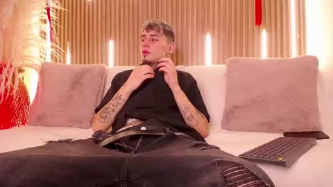 Max online show from 03-07-26, 02:52