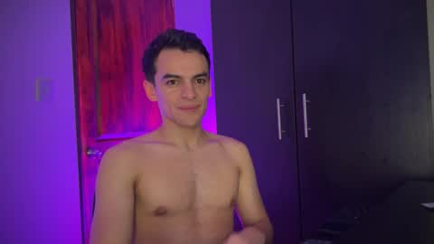 Snapshot of max_lancaster chatting on 01-14-25, 02:40 Max Lancaster online show from 01-14-25, 02:40