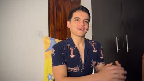 Snapshot of max_lancaster chatting on 01-17-25, 02:18 Max Lancaster online show from 01-17-25, 02:18