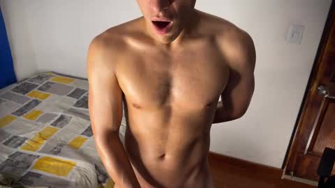 Snapshot of max_lancaster chatting on 01-26-25, 03:17 Max Lancaster online show from 01-26-25, 03:17