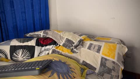 Snapshot of max_lancaster chatting on 01-26-25, 07:41 Max Lancaster online show from 01-26-25, 07:41