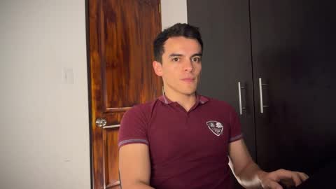 Snapshot of max_lancaster chatting on 03-12-25, 10:39 Max Lancaster online show from 03-12-25, 10:39