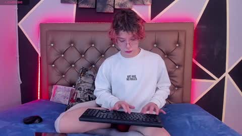 Max lover1 online show from 01-08-25, 03:39