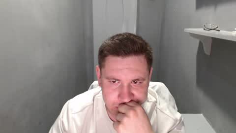 Snapshot of max_marlyn chatting on 06-29-26, 04:41 Max Marlyn online show from 06-29-26, 04:41